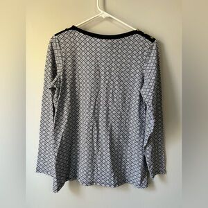 Diane Gilman Black and White Geometric Long Sleeve Top